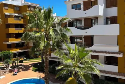 Image de Oasis de Paix à Torrevieja – Résidence Prestige, 3 Piscines & 2 min de la Mer
