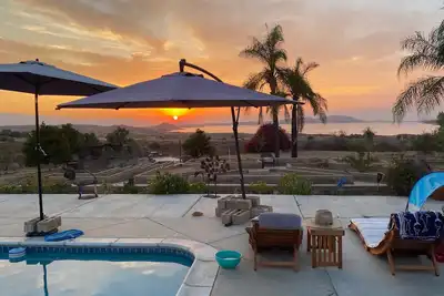 Image de 2Bd\/2Ba Private Home with Pool, Gorgeous Lake Views on Rural Gated Property