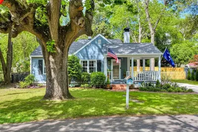 Image de Poplar Cottage, near Bruce’s field, Horse District.