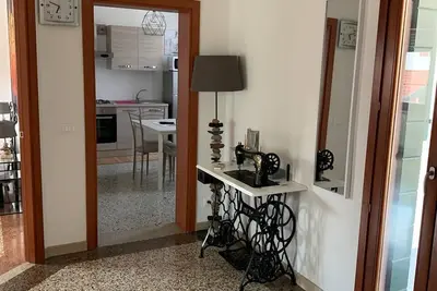 Image de For friend or family with 1 child full comfort 10 mins to Venice Dog friendly