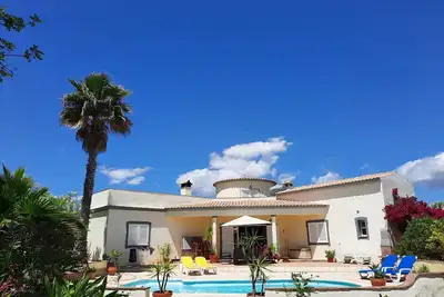 Image de Beautiful villa with private pool and sea view