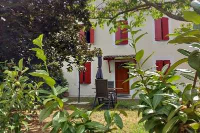 Image de 1 bedroom bed & breakfast in volx