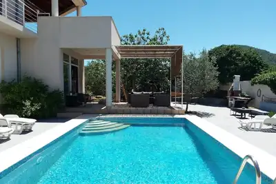 Image de Apartments Villa Dona -Two Bedroom Apartment with Shared Swimming Pool