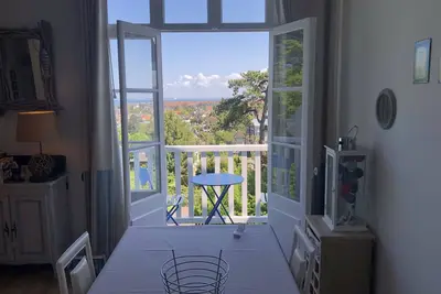 Image de Les 12 Chênes