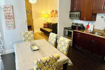 Image de Cottage With Private Garden Patio! ! ! Sleeps 6! ! !