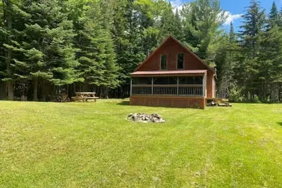 Image de Secluded Cabin With Trail And Water Access