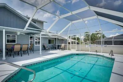 Image de Screened-In Lanai + Yard: Port Charlotte Retreat