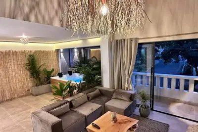 Image de Increible Casa con Jacuzzi en Poblado-lleras