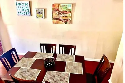 Image de Sleeps 16 Bring the Family Walk to Bourbon Street!