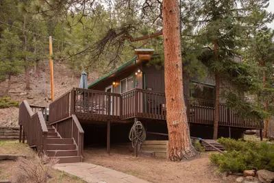 Image de Gorgeous Modern Rustic Cabin