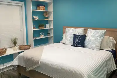 Image de Cozy cottage by the bay with boat parking