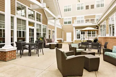 Image de Tranquil 1br Suite, Steps from Newport's Charm!