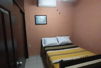 Image de Local 2 bedroom, 2 bathroom, 20 min from the beach