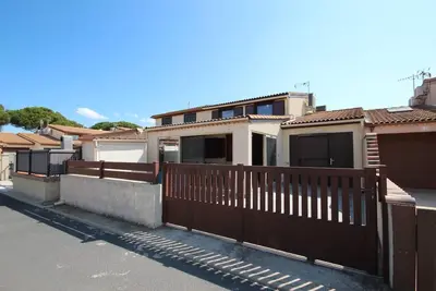 Image de Villa climatisée 4 couchages, 2 chambres, véranda, Résidence Les Tamaris, wifi, Portiragnes Plage
