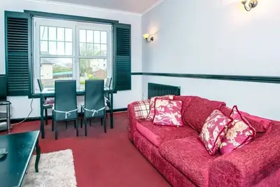Image de Cosy and Central 2bd Apartment Milngavie, Glasgow