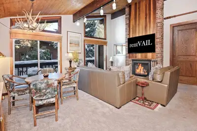 Image de All Seasons 2bd Condo | Steps to Golden Peak and Vail Village