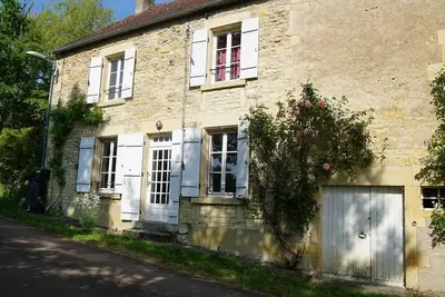 Image de Authentique bastide Ă Tannay avec jardin