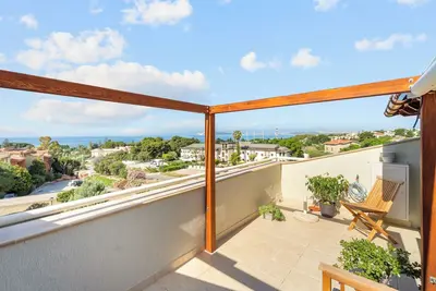 Image de Maison de vacances \"Bilocale Panoramico\" avec vue sur mer, jardin et climatisation