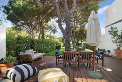 Image de Maison de vacances \"Vilamoura Com Piscina E Wifi\" avec piscine privée, 2 terrasses et Wi-Fi