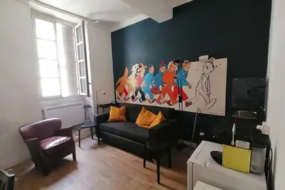 Image de Historic apartment in pedestrian town centre