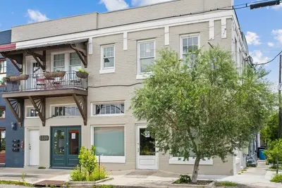 Image de Luxury 2bd Apt | 1 Block off St. Charles