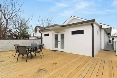 Image de Unique 1bd 'Urban Cabin' close to French Quarter