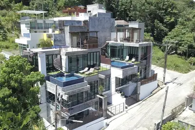 Image de Villa 7 chambres, vue mer, sur les hauteurs de Patong