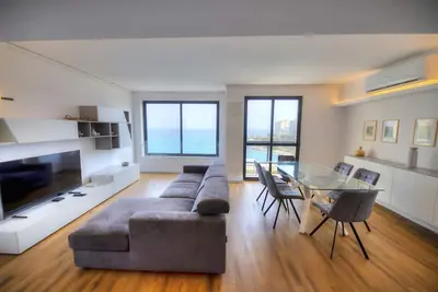 Image de Bright & cozy 3bedrooms with stunning views Dlap1-1