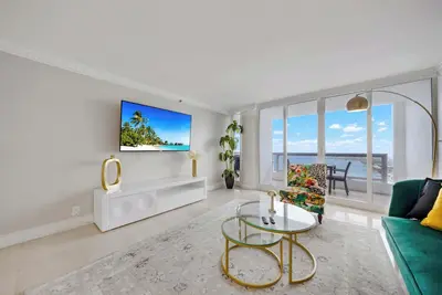 Image de 2br Haven in the Heart of Miami