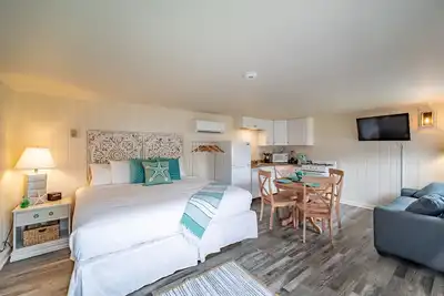 Image de Ocean Glass Inn - Cottage King Efficiency