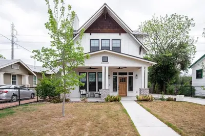 Image de New-built 5 bedrooms, 3. 5 baths Craftsman