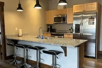 Image de 106- Condo near Glacier Park 2 Bed/2bath w/kitchen 25 miles to Glacier Park