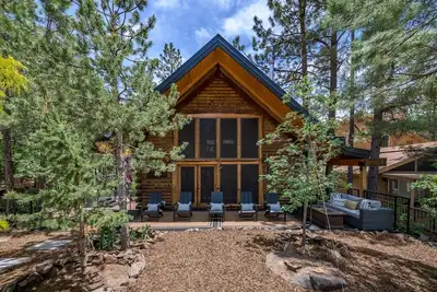 Image de Coco's Creekside Cabin with Hot Tub, Firepit, and Ac/Heat in Munds Park!