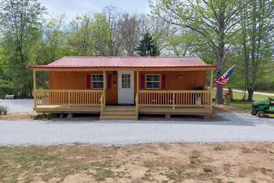 Image de Beautiful Cedar Cabin on Bullshoals Lake