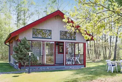 Image de Maison de vacances pour 5 a BĂĄstad-By Traum