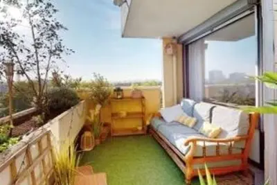 Image de Spacieux Appartement Dans Résidence Sécurisée