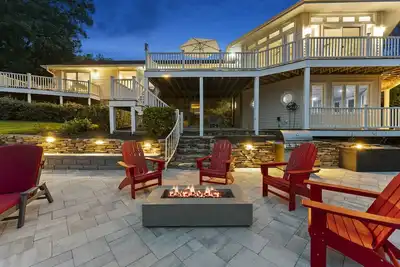 Image de Sueños Hyco Lakeside Retreat - 19 min to Vir / 39 min to Caesars Casino