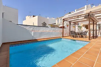 Image de Appartement de vacances \"Vivienda Con Piscina\" avec piscine privée, 3 terrasses et Wi-Fi