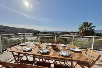 Image de Villa 4 pièces avec climatisation à Porticcio, à 750m de la plage, internet inclus