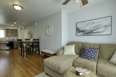 Image de Darling One Bedroom Condo with Ocean Views