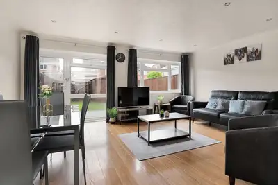 Image de Charming 3br House With Garden in Cherry Hinton