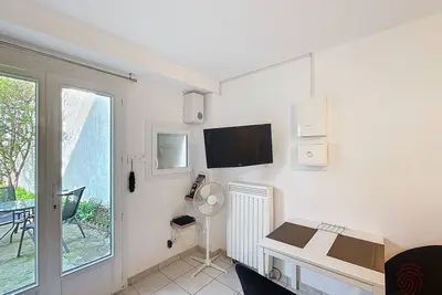 Image de Studio cosy avec terrasse, proche thermes et centre-ville - Lamalou-les-Bains