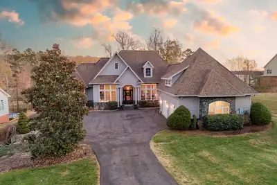 Image de Portside Villa Luxury Rental on Lake Gaston
