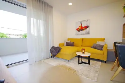 Image de Appartement de vacances Pula pour 1 - 4 personnes avec 2 chambres Ă coucher - Maison de vacances