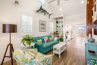 Image de Beachy Keen ~ Charming 1 Br, 1 Ba Home w/ Loft in Great Location!