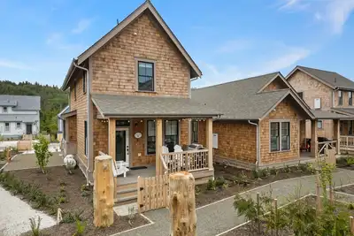 Image de New* Seabrook's Sparkys Den, dog-friendly!