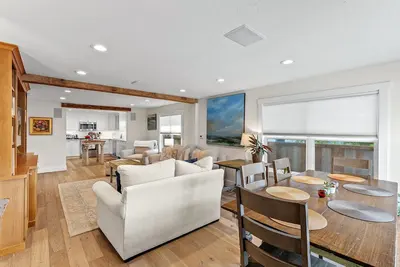 Image de Bright, Beachy Dog Friendly