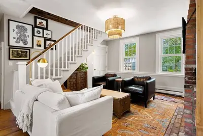 Image de Downtown Historic and Elegant Condo Parking