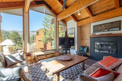 Image de Alpine Meadows Beauty with 6 Br / 6 Ba