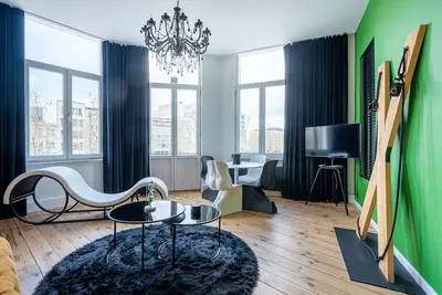 Image de Rabbit Hole - Romantic apartment with adult playroom
